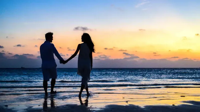 054894900_1670983564-pexels-asad-photo-maldives-1024960_1_.jpg