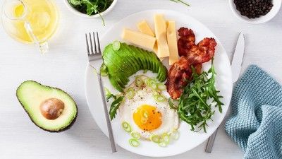 ilustrasi-diet-rendah-karbohidrat-2_169.jpeg