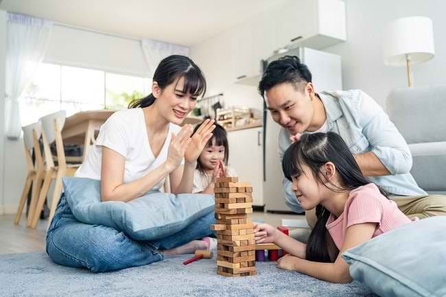 peran-orang-tua-pada-tiap-perkembangan-si-kecil.jpg
