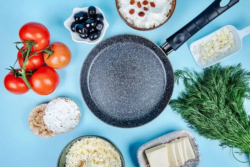 telusur-dapur-tren-alat-masak-anti-lengket-01-freepik.webp